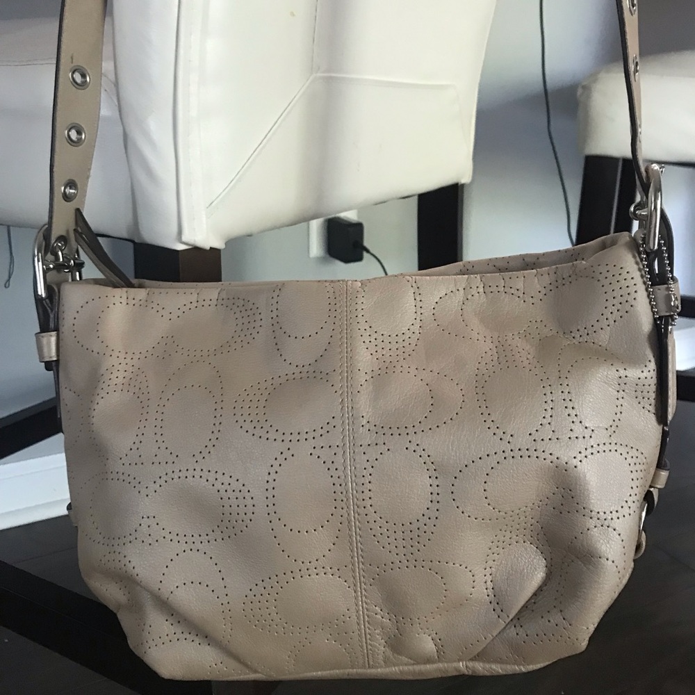 Coach leather cross body purse - Picture 4 of 15